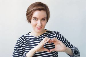 塌鼻子美女婚姻幸福嗎