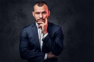 男右耳朵發熱迷信說法