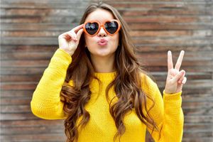 嘴左下角有痣代表什麼