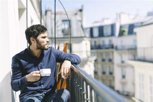 男人眼白有痣非常人