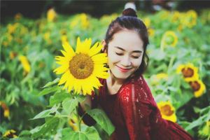 女人肩膀有痣有貴人緣嗎