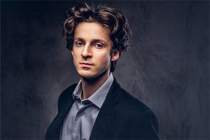 胸前長痣面相圖