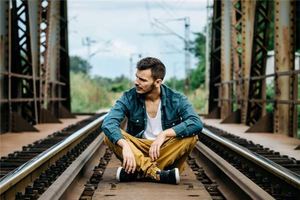 小肚雞腸的男人體相