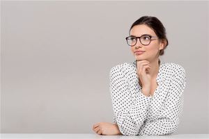 女人齙牙不利於婚姻嗎
