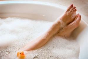 二腳趾長的女人