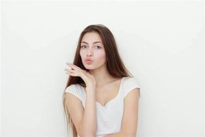 臉上長痣面相圖