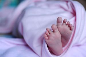 腳小指有痣一生感情運勢順暢嗎