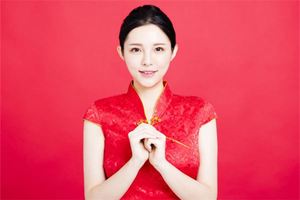 左耳朵癢測吉凶時辰