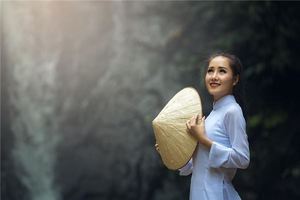 女人的事業線是哪裡什麼意思