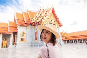 耳垂長痣的大富之人