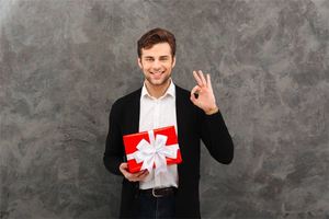 男人手心有紅痣好不好