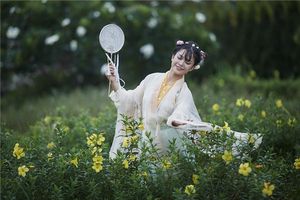 耳垂長痣面相如何