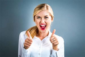 生命線附近的三角紋路代表什麼