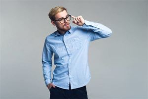 手背青筋的男人財運