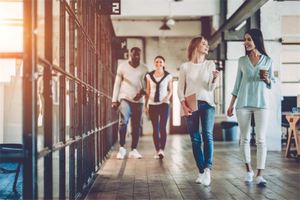 手背痣相圖解富貴痣