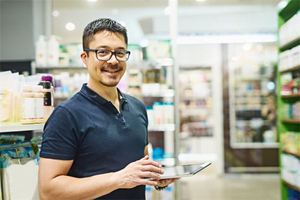 右眉中有痣的男人富貴